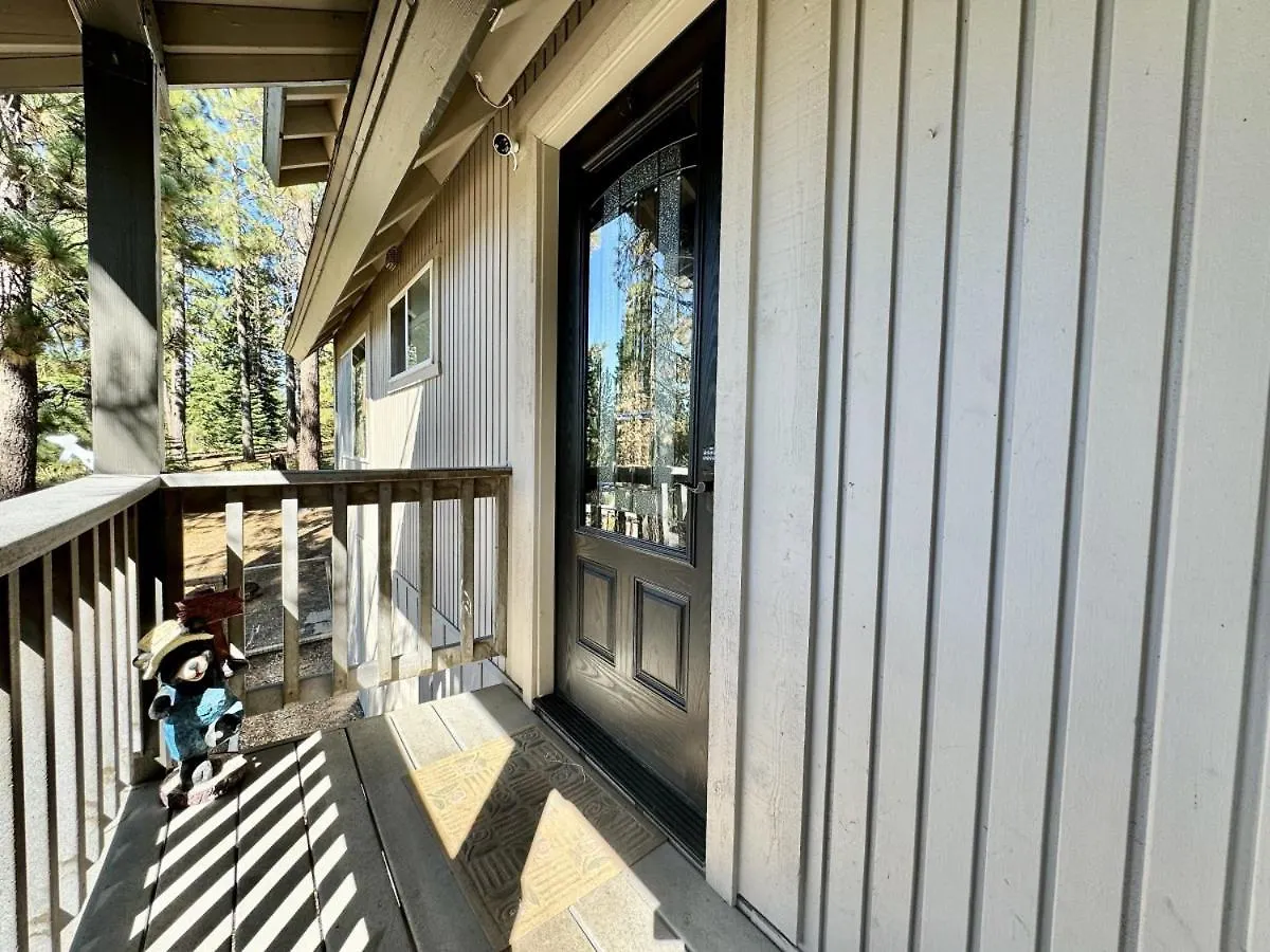 度假居 Cozy Tahoe Retreat Huge Yard 南太浩湖