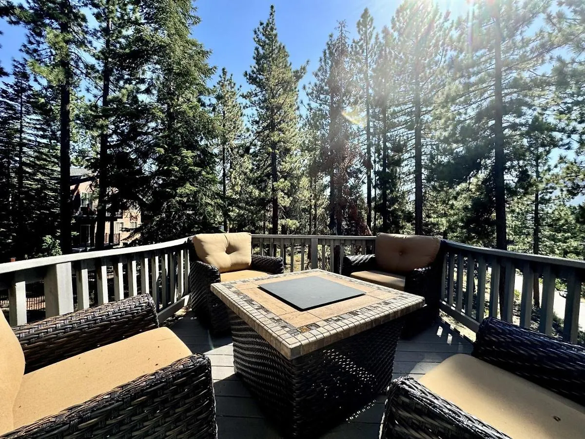 Cozy Tahoe Retreat Huge Yard 南太浩湖 度假居