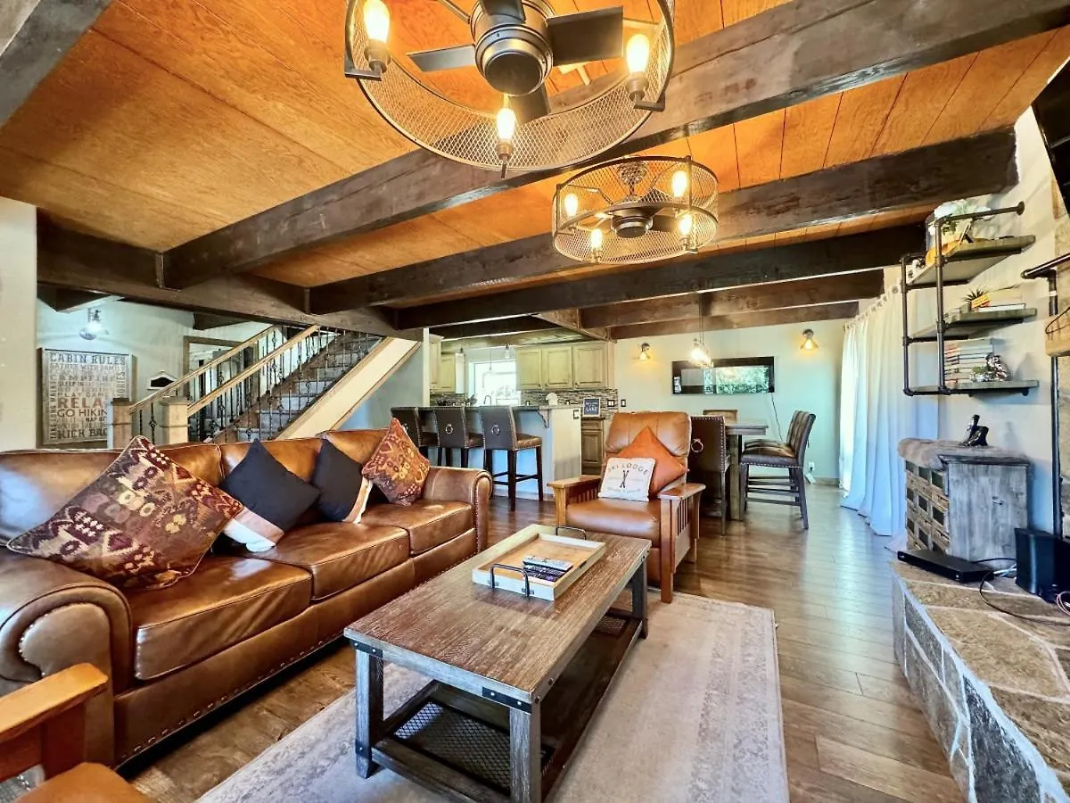 Cozy Tahoe Retreat Huge Yard 南太浩湖 美国