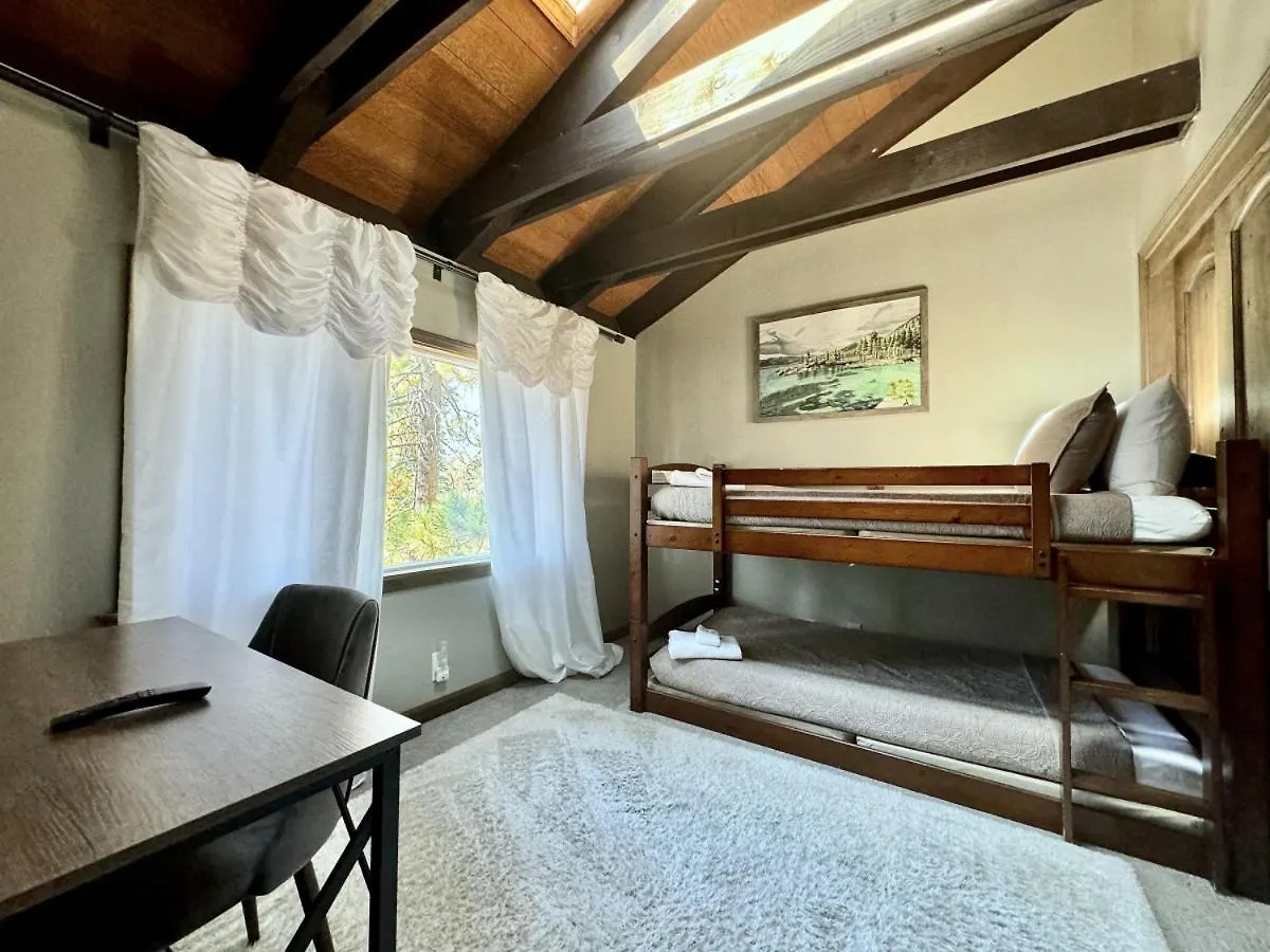 Cozy Tahoe Retreat Huge Yard 南太浩湖 美国